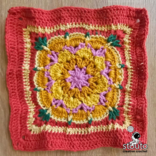 Make two large flower sqaures for the front and back of the bag