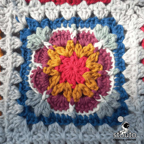 Free granny square pattern crochet tutorial square 01