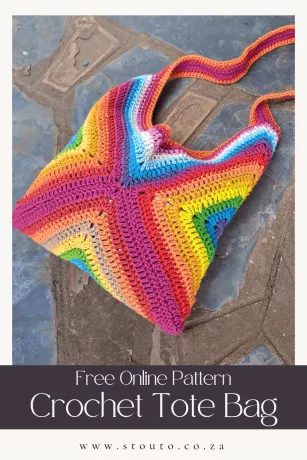 Crochet bag pattern free Easy Granny Square Bag Pattern