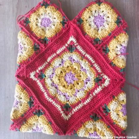 join connected squares to large square
