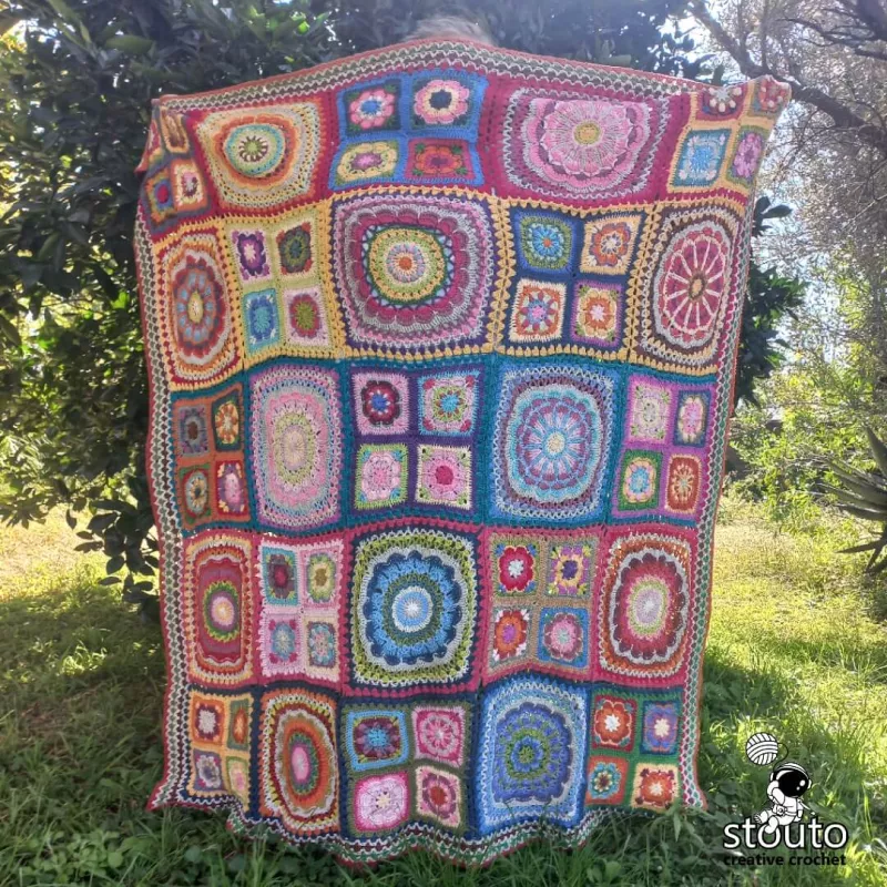 Double Bed sizes crochet flower blanket