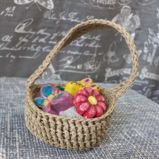 Wedding-favor-mini-crochet-basket-pattern