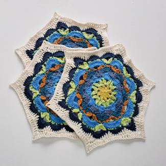 Hexagon flower centered crochet square 