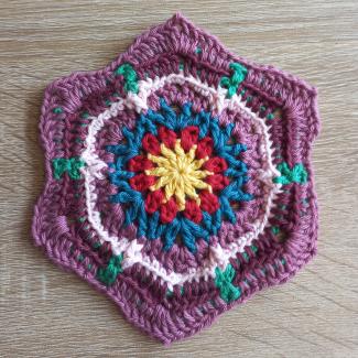 Pretty Hexagon Crochet Square 