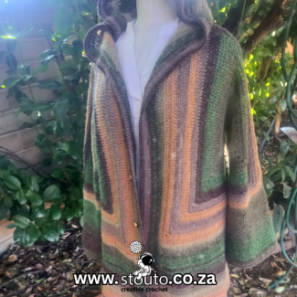 Women crochet winter jacket pattern - free online pattern 
