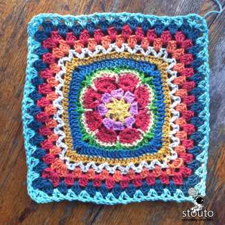 Crochet Pattern 8 petal African flower square large 9 inch block 