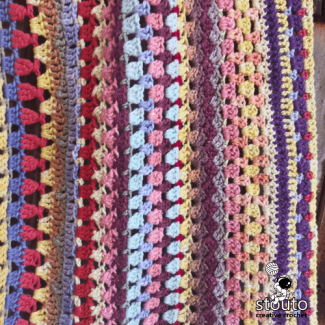 Easy scrap yarn baby blanket handmade gift idea fast fun and colorful