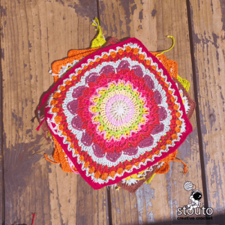 African patchwork Sunrise Bloom Square flower crochet blanket square pattern with colorful patchwork design