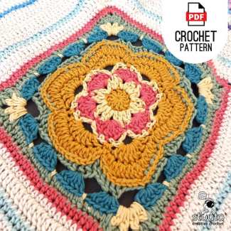 Boxed Flower Squares Crochet Blanket : Square One (Free Pattern)