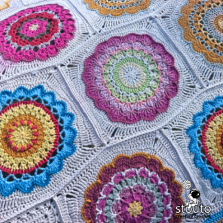 Crochet square motif used in the Flower Pot Granny Square Blanket 