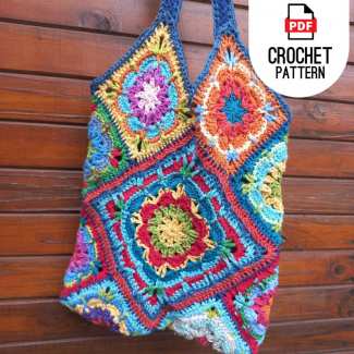 Granny flower crochet tote bag with textured floral squares