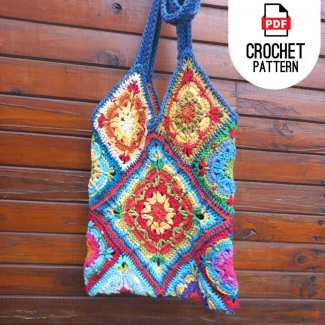 Handmade crochet flower market bag with reusable tote design