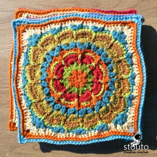 Fiorone granny square crochet pattern finished square