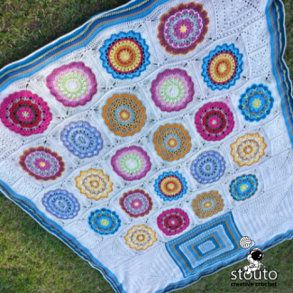 Flower Pot Granny squares blanket is a easy summer crochet project