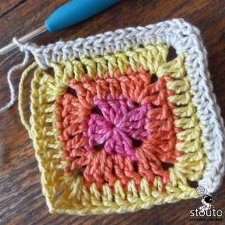 How to join small crochet granny squares