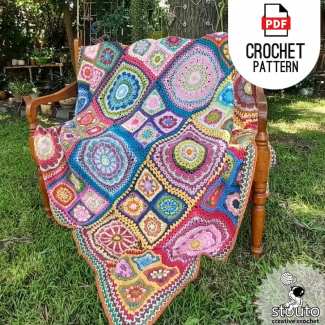 Get the full printable version of this Crochet flower sqaure blanket pattern