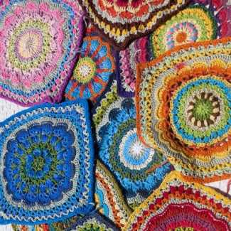Crochet flower squares for Crochet Afghan