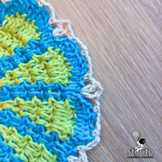 Create the base for the flower circle to become a crochet granny square