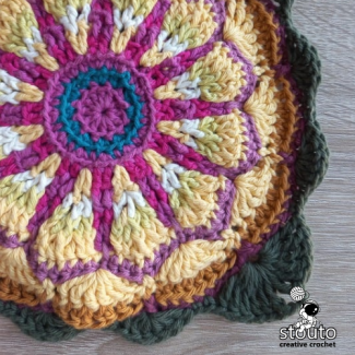 Daisy Style TexturedDaisy Styled Granny Square Pattern - Free Pattern - Round 16