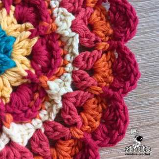 Fiorone Crochet Flower Granny Square Round 8 – Expand the Shells