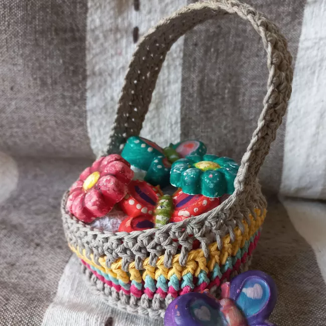 Easter basket easy crochet basket