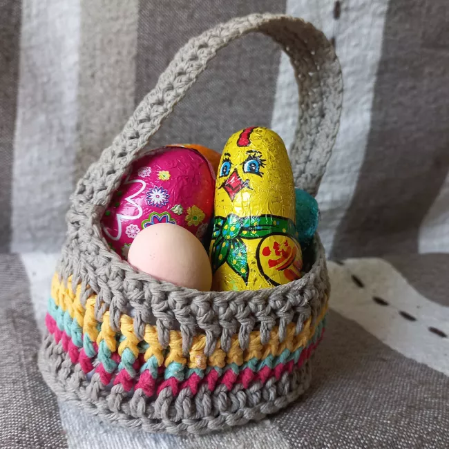 Easy easter egg mini basket