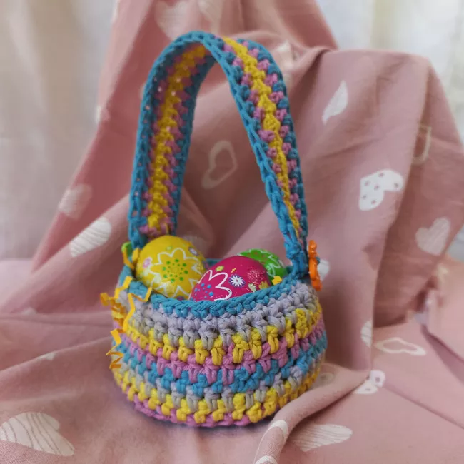 mini crochet basket 