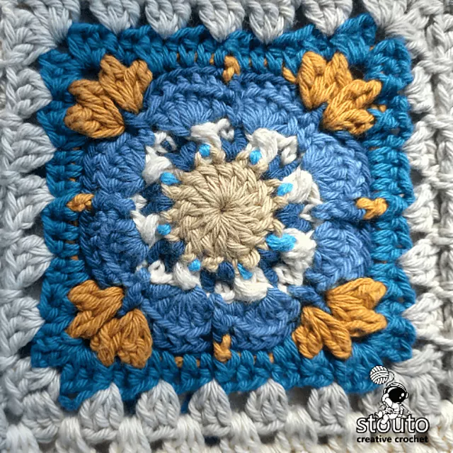 Flower Motifs Three Free Granny Square Blanket Pattern 