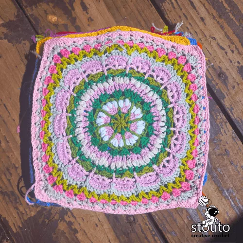 Flower Patchwork Blanket Square Pattern 3 crochet floral granny square from the African Flowers Patchwork collection