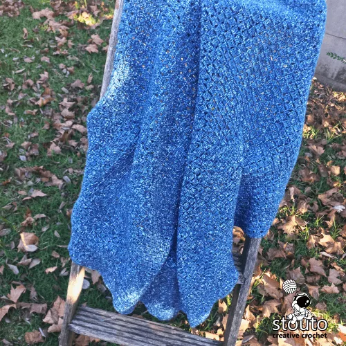 Versatile crochet block stitch blanket with adjustable size by adding rows
