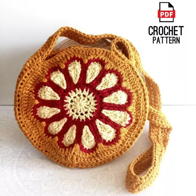 Large bold flower canteen bag pattern