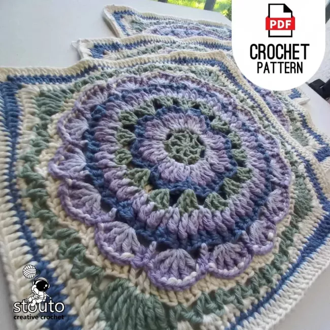 Decorative Large Crochet Granny Square Flower Pattern