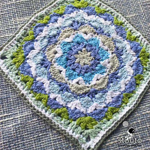 Dahlia Flower Granny Square adds a floral centre and dimensional texture
