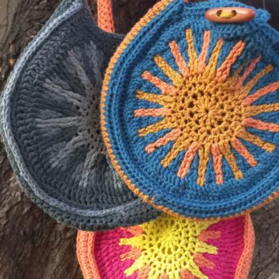 Craft market crochet items to make round tote bags