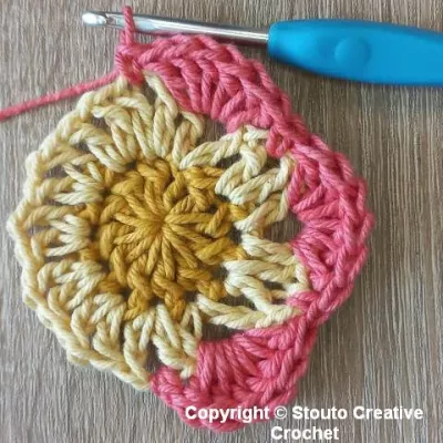 Free Crochet Pattern Big Flower Crochet Square Round 4