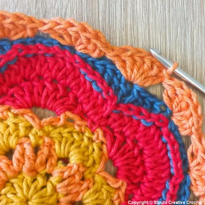 Big Flower Crochet Squares Steps Round 08
