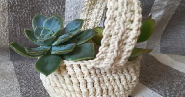 Free crochet basket pattern