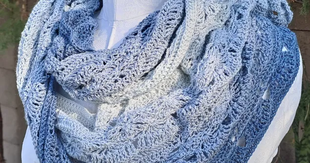 Lacy crochet scarf perfect summer crochet project