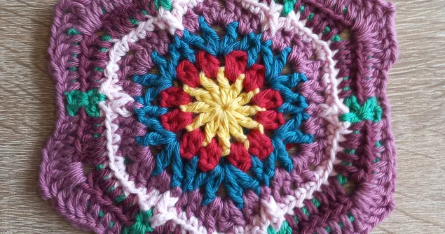 Pretty Hexagon Crochet Square
