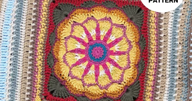 Daisy style textured granny square crochet flower motif